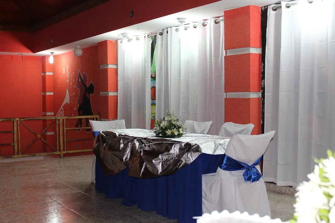 Socar Hotel Port-au-Prince 2*,